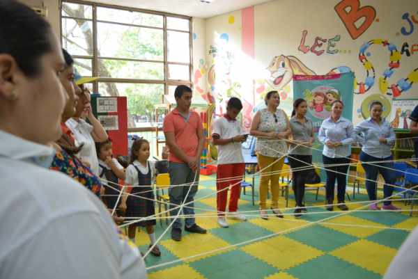 El modelo de los Centros Barriales de Infancia y Juventud viajó a Colombia