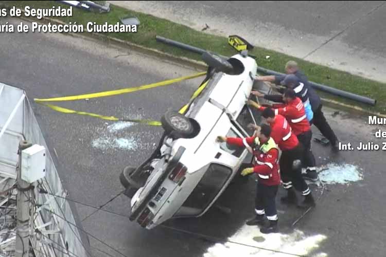 Choque y vuelco en Tigre: Conductor pierde el control y se constata alcoholemia positiva