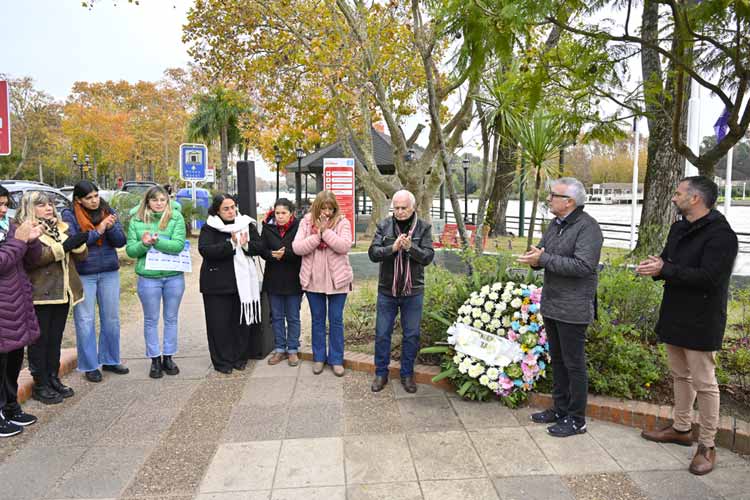 Julio Zamora encabezó el acto en memoria de Carolina Aló a 28 años de su femicidio