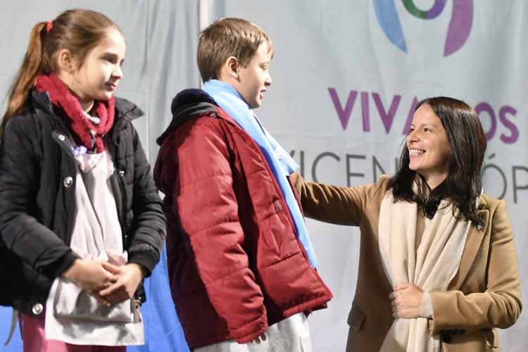 Más de 1500 chicos de Vicente López realizaron la promesa a la bandera en Tecnópolis
