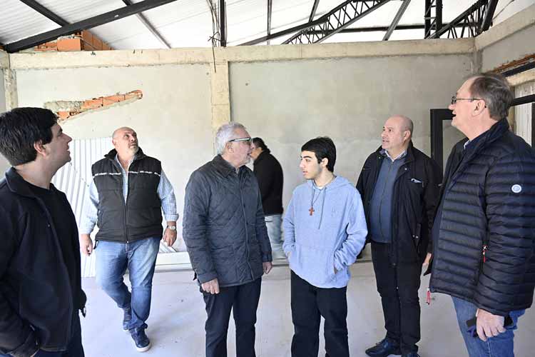 Julio Zamora supervisa obras en la Escuela Secundaria N° 48 de Benavídez