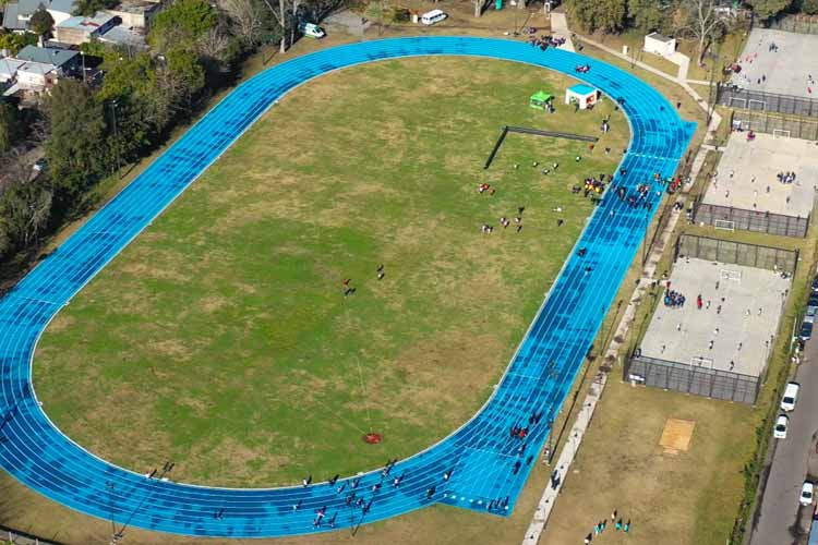 Finales regionales de los Juegos Escolares Bonaerenses 2024 en la Pista de Atletismo de San Fernando