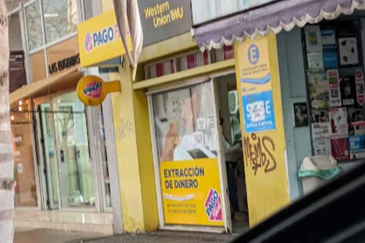 Intento de robo en Pago Fácil de Ituzaingó: detienen a un hombre tras hacer un boquete