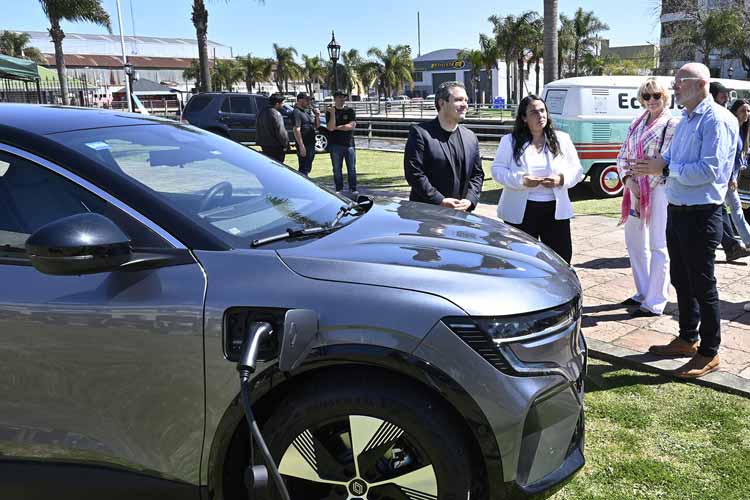 Se realizó en Tigre una exhibición de vehículos eléctricos por el Día Mundial del Vehículo Eléctrico