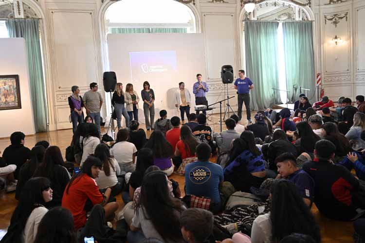 Más de 500 estudiantes participaron en el cierre de los talleres de Educación Sexual Integral en Tigre