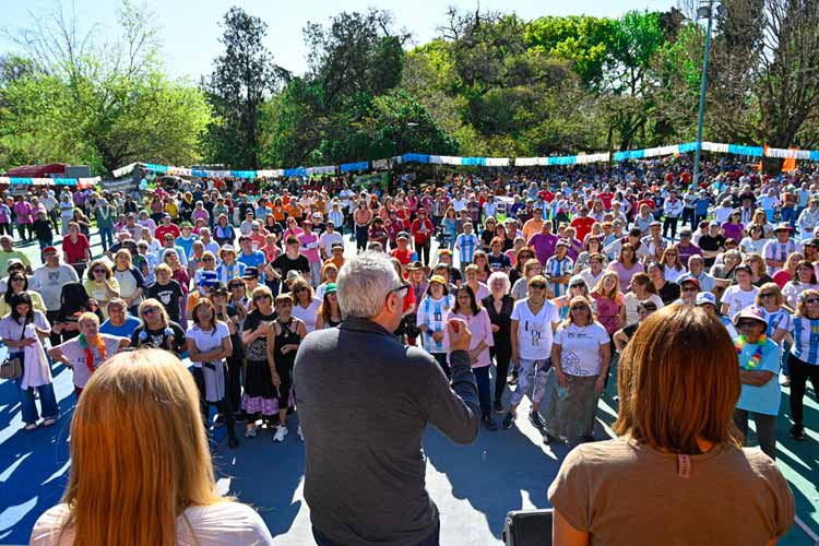 En Tigre, Julio Zamora denunció la difícil situación de los jubilados en el Día del Jubilado