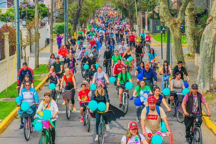 Miles de familias disfrutaron la tradicional Bicicleteada Familiar en San Fernando