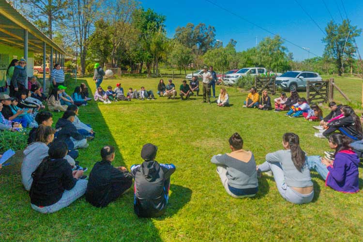 Primer campamento educativo en el Delta con la presencia de Juan Andreotti