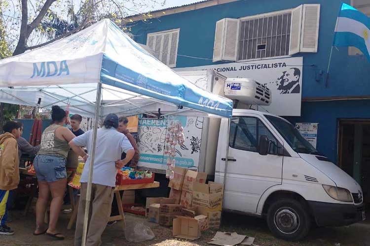 Este sábado, el camión de alimentos y garrafas sociales llega a Tigre con precios accesibles