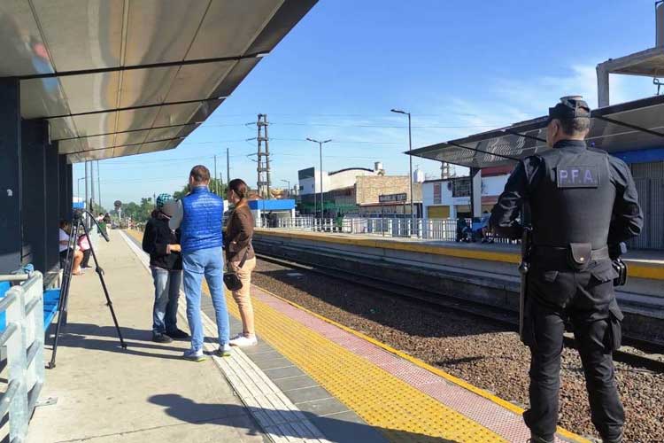 Fue detenido el ladrón que provocó la caída de una pasajera a las vías en la estación Manuel Alberti del Belgrano Norte