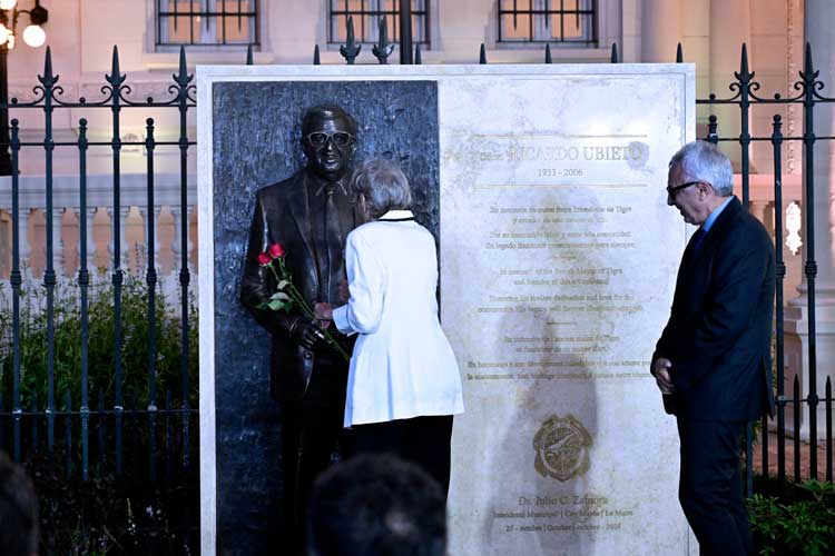 Julio Zamora homenajeó a Ricardo Ubieto en el 18° aniversario del Museo de Arte Tigre