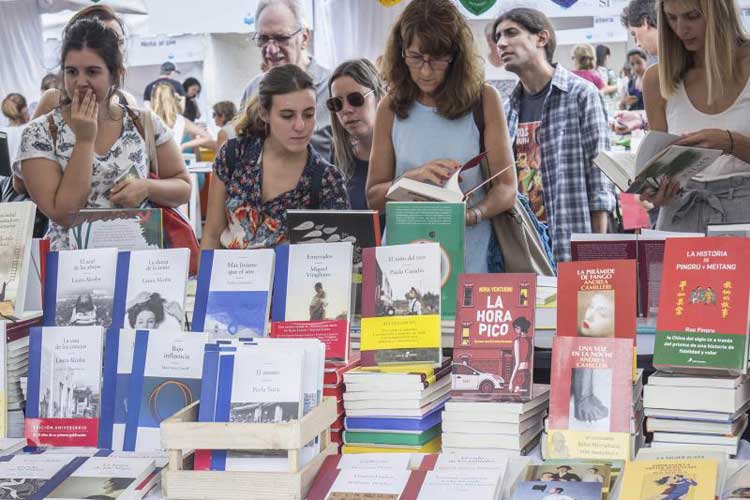 Primera Fiesta del Libro en San Isidro: charlas, talleres y feria de editoriales