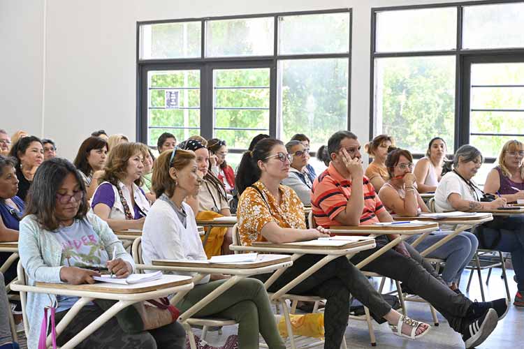 Emprendedores de Tigre reciben capacitaciones del Municipio para mejorar la venta de productos en la feria Origen Tigre