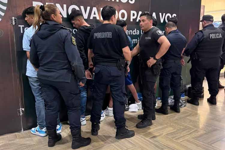 Cayó la banda que asaltó y torturó a un jubilado en Acassuso: fueron detenidos mientras compraban en Unicenter