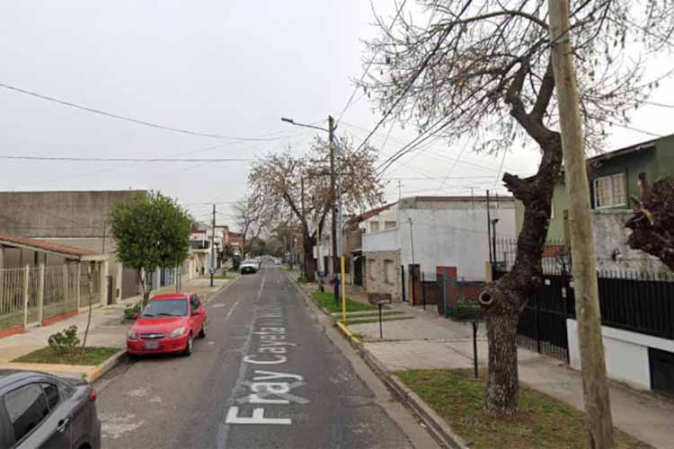 Motochorros mataron a un hombre en Carapachay durante un robo