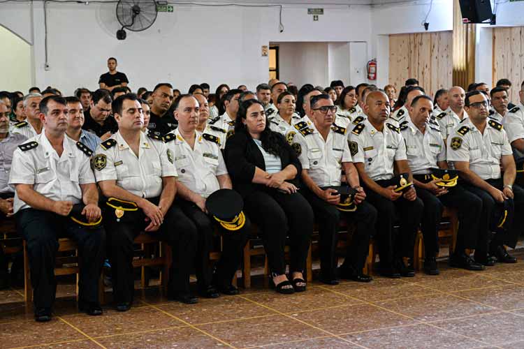 Reconocieron a más de 100 efectivos policiales en Tigre