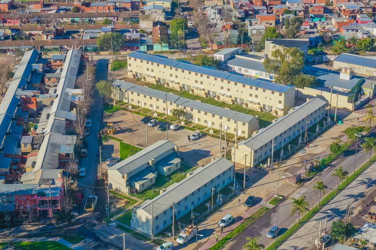 Juan Andreotti inauguró la renovación del Barrio San Martín con espacio verde y viviendas nuevas