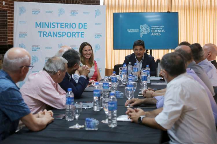 Marinucci reunió a las Cámaras de Transporte y llamó a “buscar un equilibrio que proteja a los usuarios”