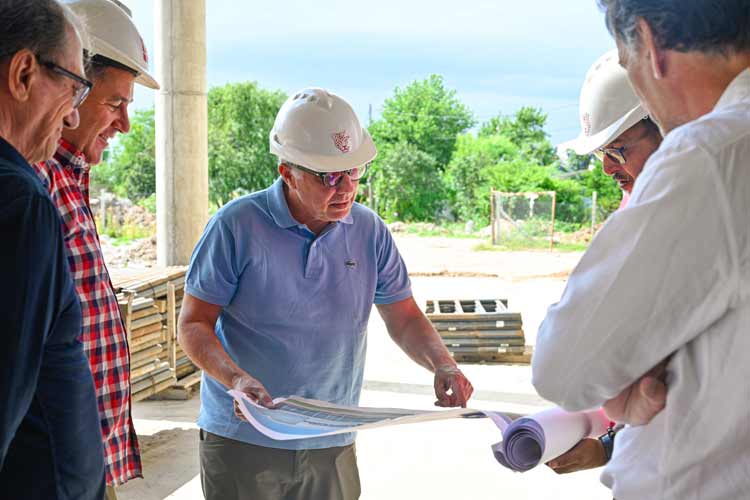 Julio Zamora supervisó la obra del hospital de Tigre: “Será el más grande y complejo de la región”